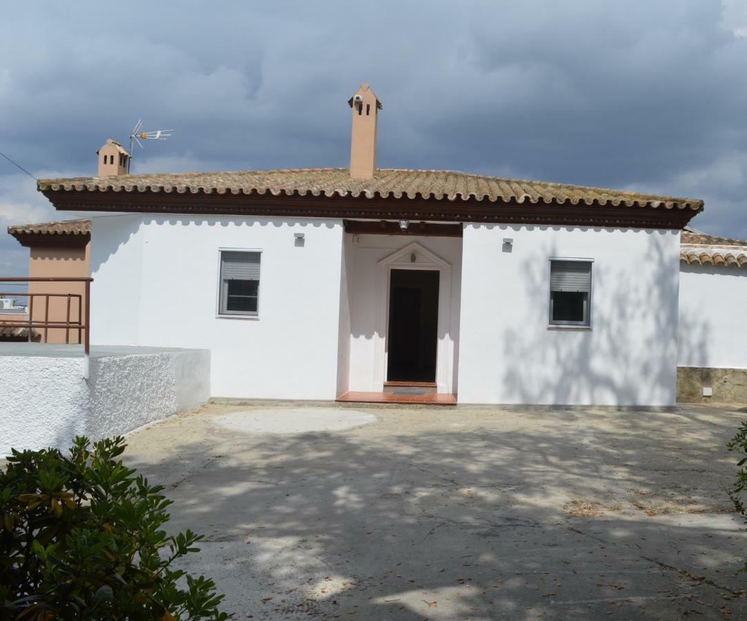 Alojamiento El Chaparro Barbate Junto A La Venta El Loro Exterior photo
